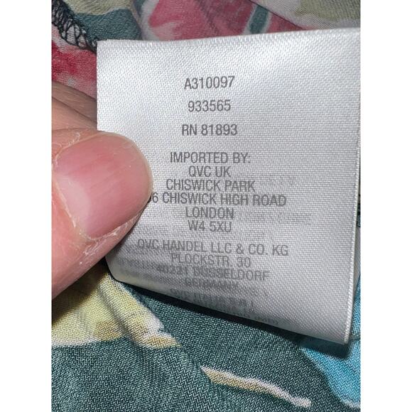 Susan Graver Top Womens Large Liquid Knit Lace Shoulder Detail Dark Floral Teal - Picture 8 of 8